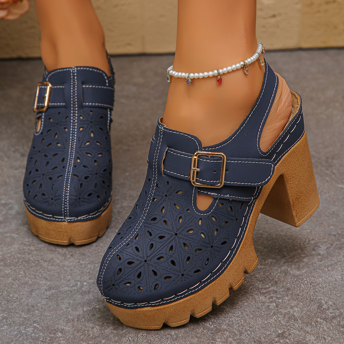 Grote maat damessandalen met d - Casual Sandal Leather recensie en prijs